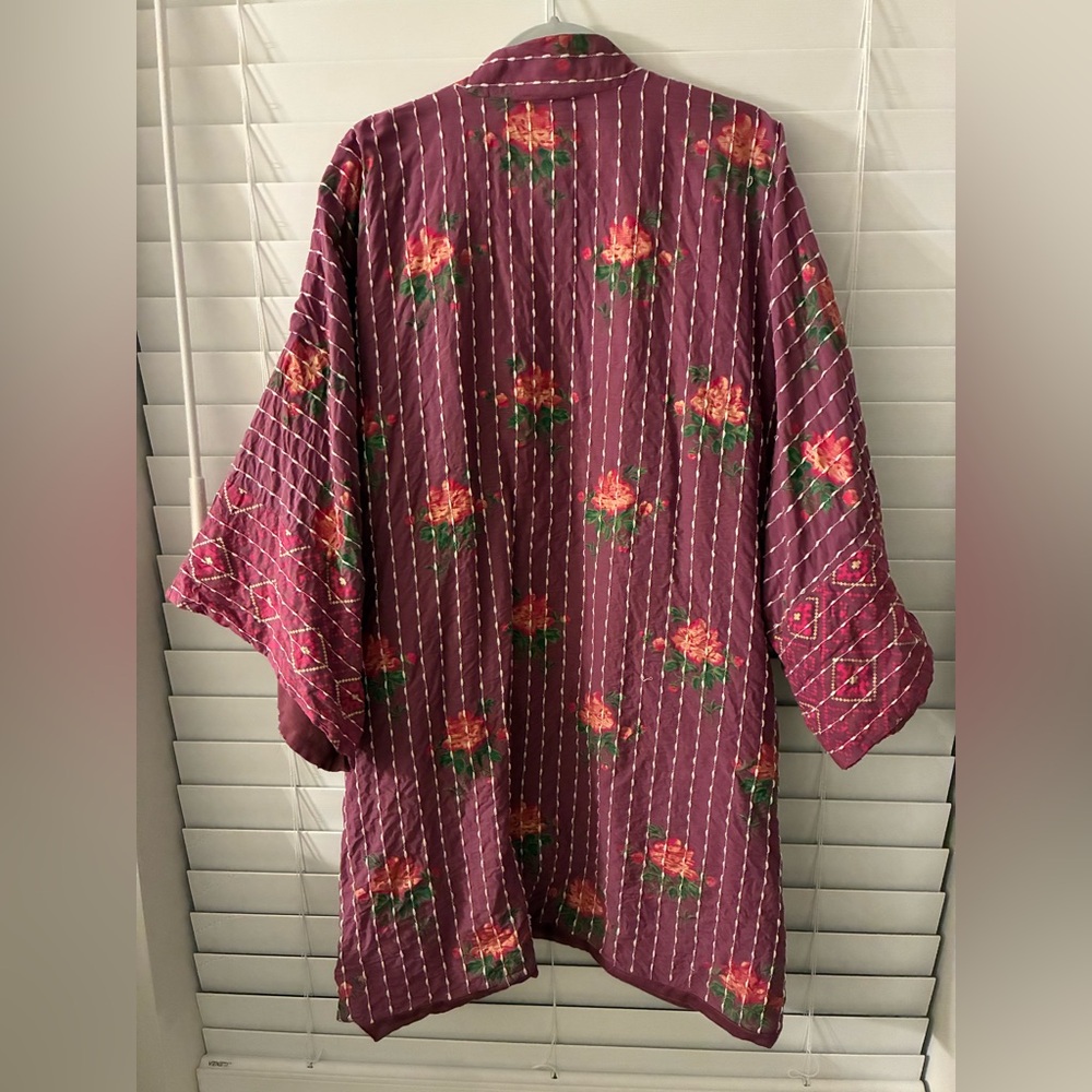 EARTHBOUND Floral Pink Robe oversized - Picture 2 of 5